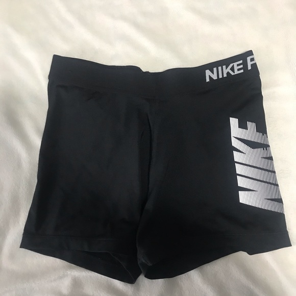 Nike Pants - nike pro spandex shorts